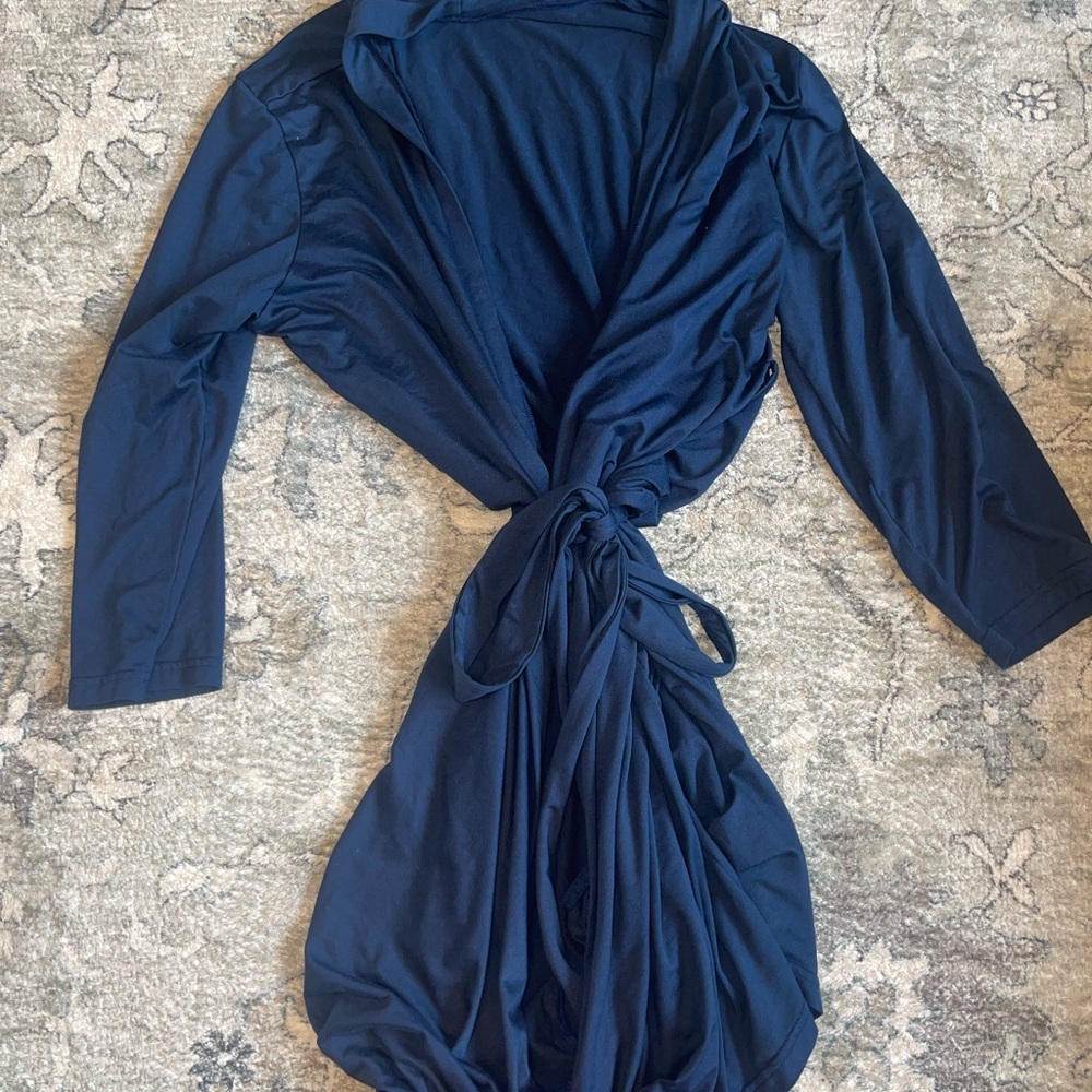 *NWOT* Elegant Navy Blue Robe